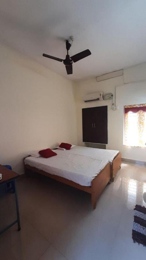 Zaina Tourist Home Kollam Exterior photo